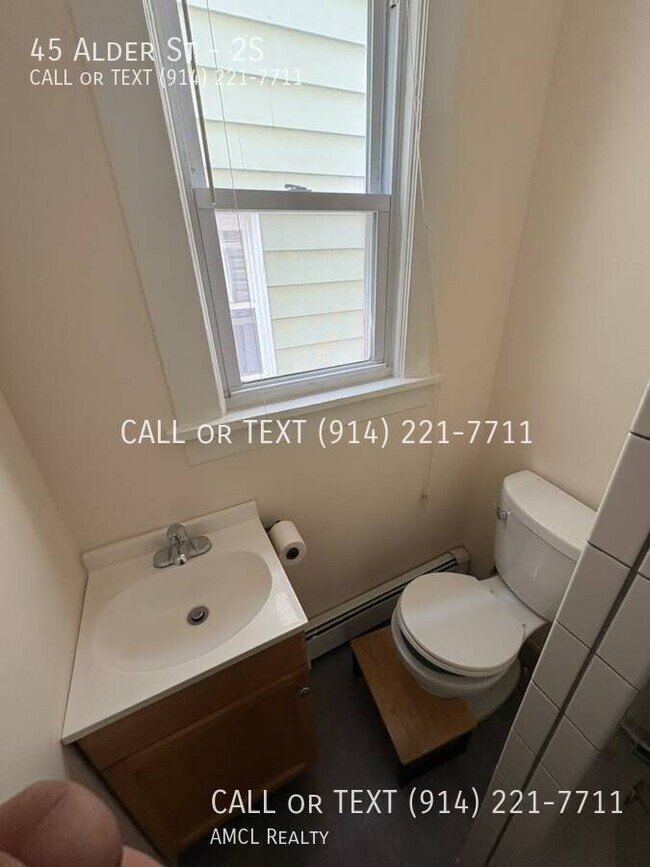 Building Photo - 45 Alder St Unit 2S