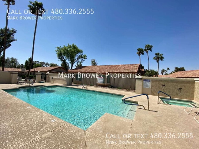 Photo - 1120 N Val Vista Dr House