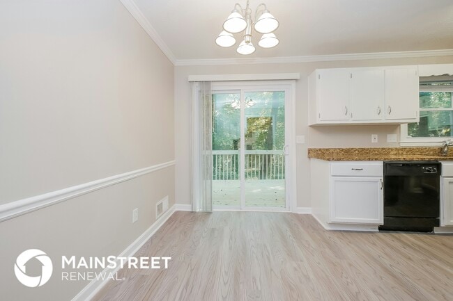 Photo - 95 Wilhelmina Dr