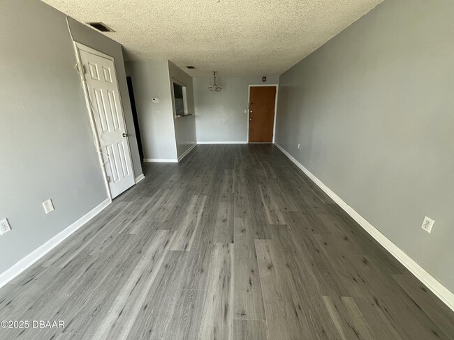 Photo - 1850 S Park Ave Unit A19