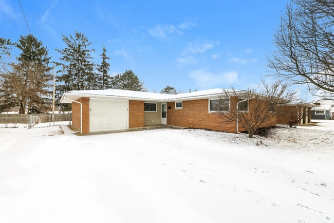 Photo - Inviting 3 Bedroom Home in Fairborn