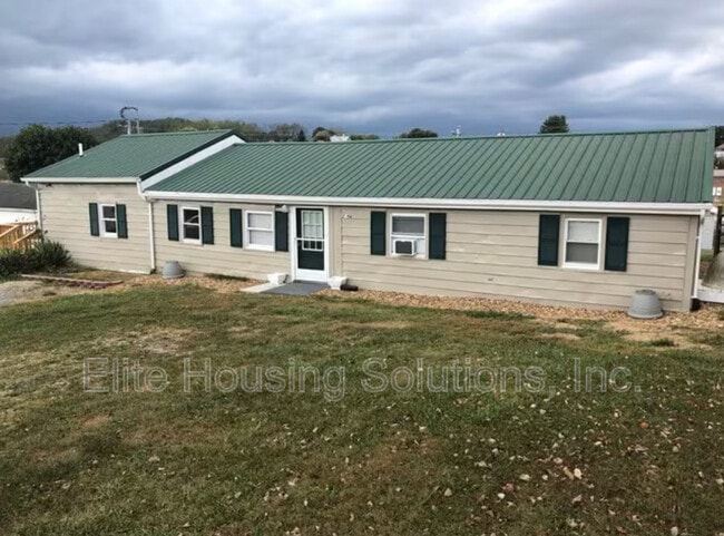 Photo - 204 Maple Ave