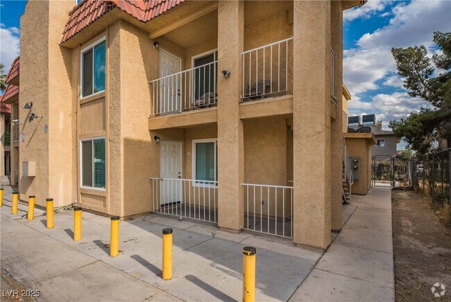 Building Photo - 5303 Del Gado Dr Rental