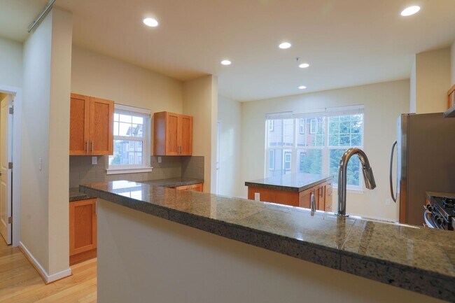 Photo - Spacious 3BR/3.5BA Townhome in Desirable E...