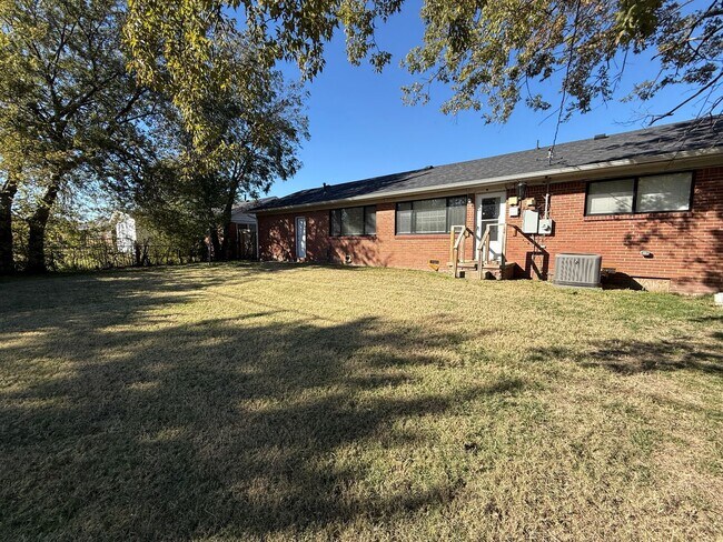 Photo - 31st and Sheridan 3 bed, Updated Kitchen a...