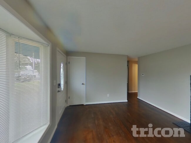 Photo - 6028 S 118th Pl