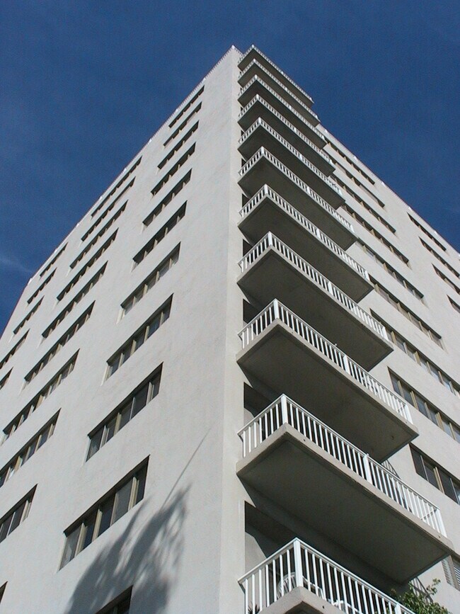 Looking up southwest corner - Santa Monica Bay Towers