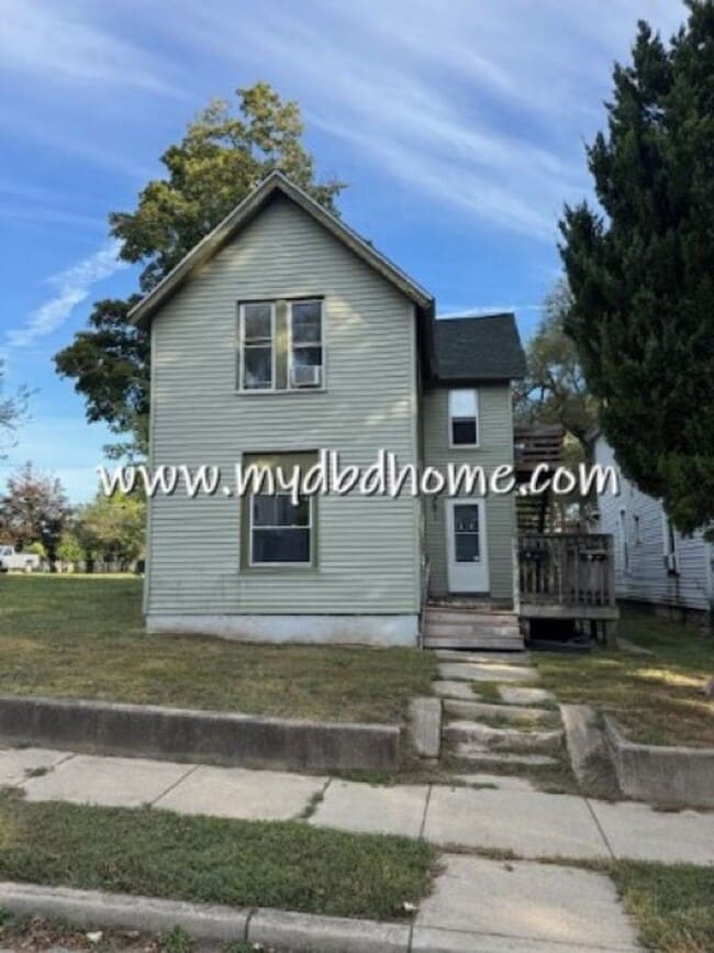 Building Photo - 812 Huestis Ave Unit 1