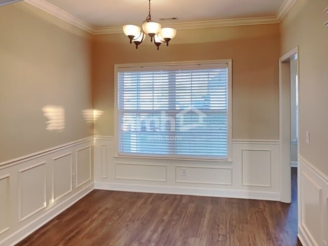 Photo - 3023 Holderwood Dr