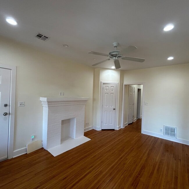 Photo - Alves - 1322 (KC) Unit Apt 3