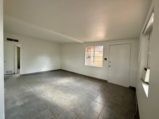 Photo - 1601 E Mitchell St Unit 1601