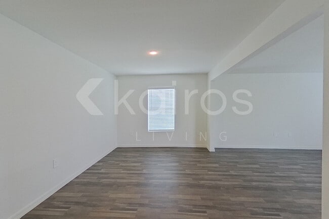 4020 Garden Blvd