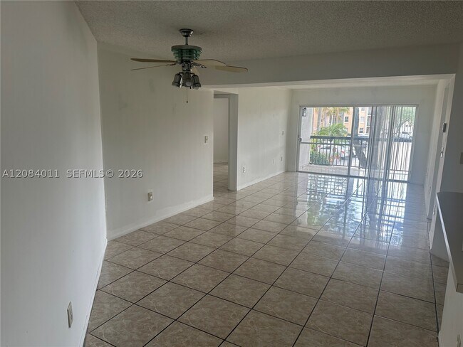 6272 NW 186th St Unidad 212