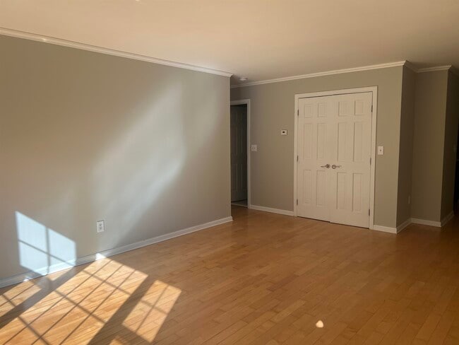 Photo - 416 Springbrook Cir