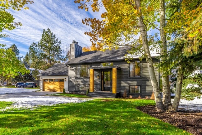 Photo - 2651 Little Kate Rd