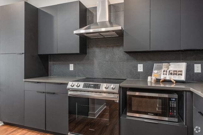 1BR, 1BA - 681SF - Kitchen