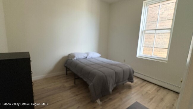 Photo - 346 Warren St