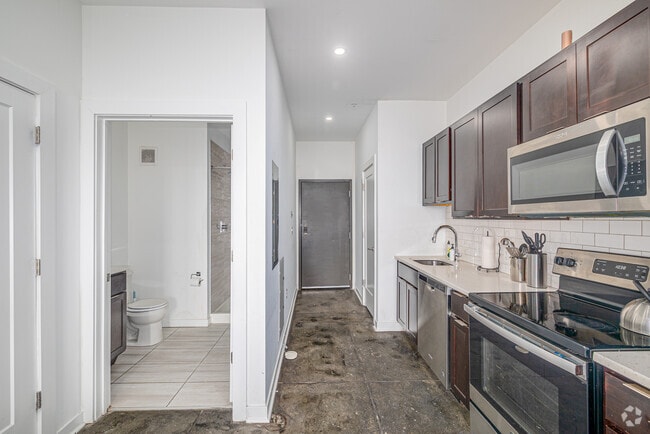 3BR, 2BA - 1,255SF - Kitchen - West Lofts Apartments