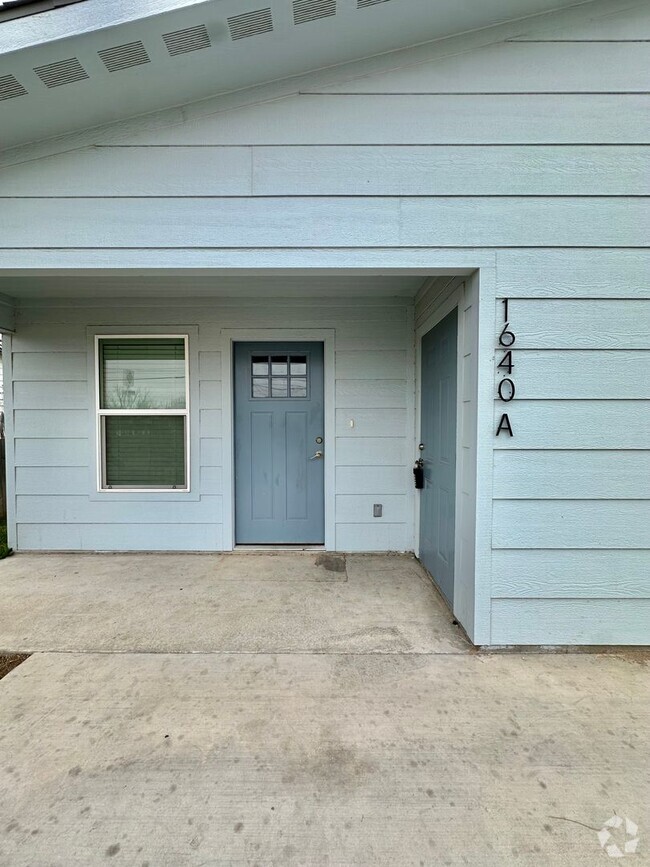 Building Photo - Now Available - Newly Built Duplex Availab... Rental