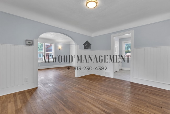 Photo - 17815 McIntyre St Unit Lower