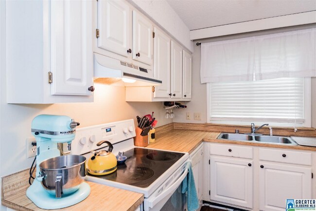 Photo - 101 Running Brook Rd