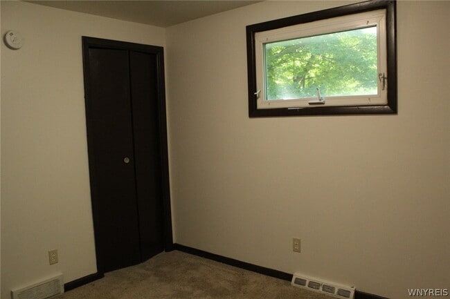 Photo - 111 Sunshine Dr