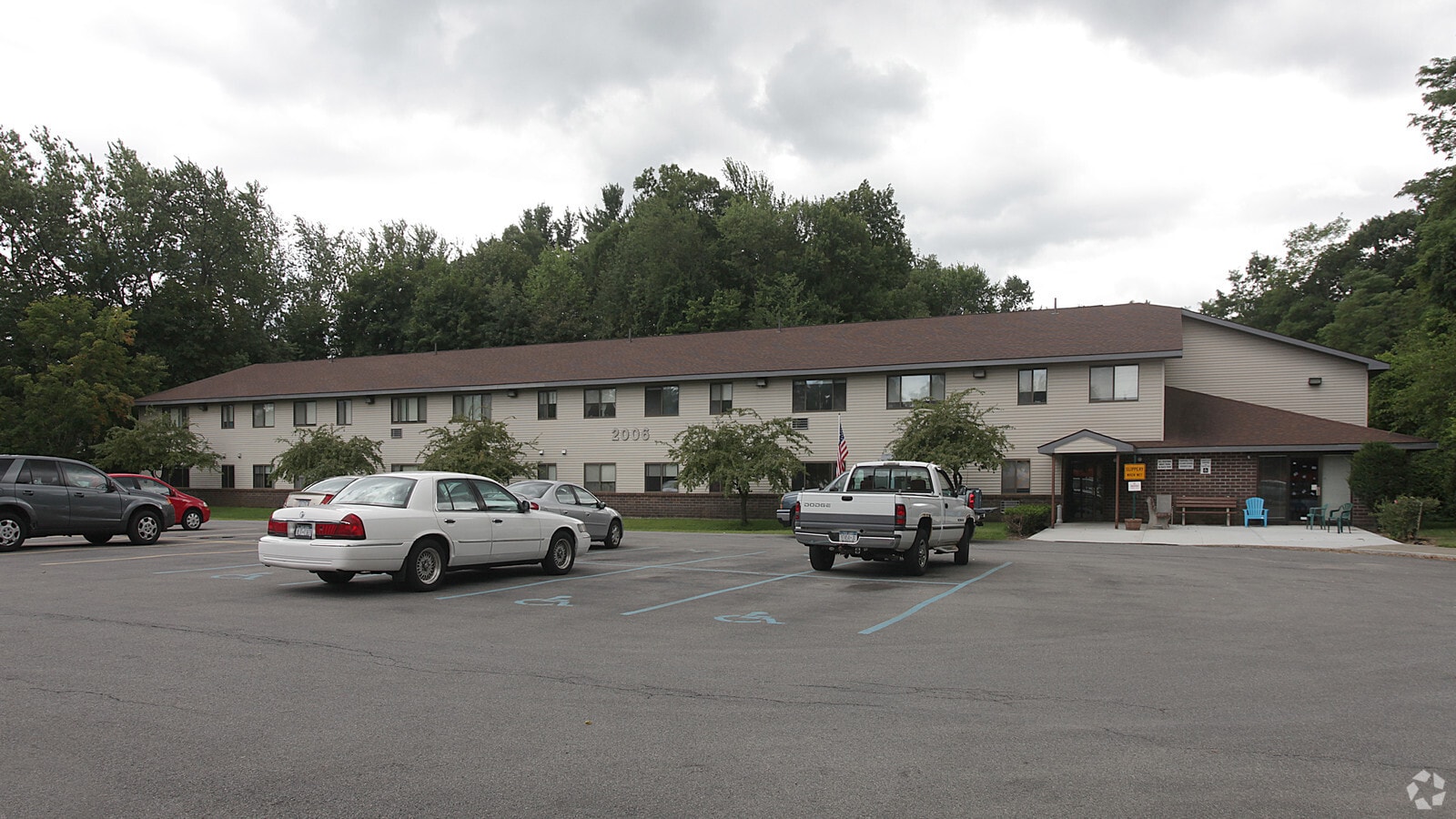 Photo - Colonie Terrace Apartments