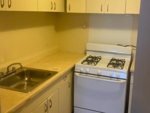 Photo - Lakeside Tower Apartments