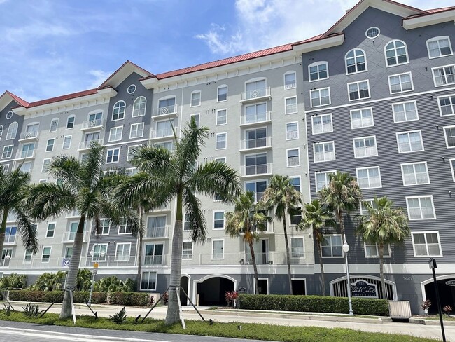 Photo - 700 S Harbour Island Blvd Condominio