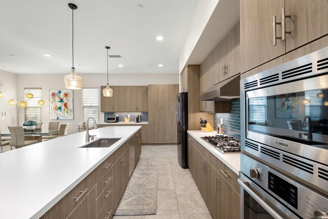 Photo - 502 Retreat Cir