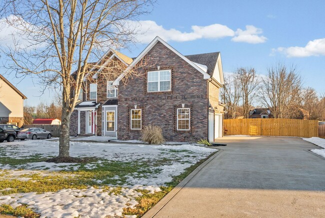 Photo - Pet Friendly Four Bedroom!