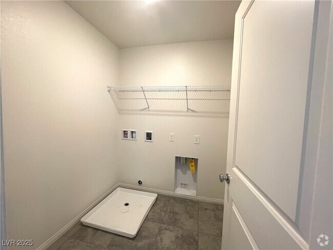 Building Photo - 8694 Glen Echo Ave Rental