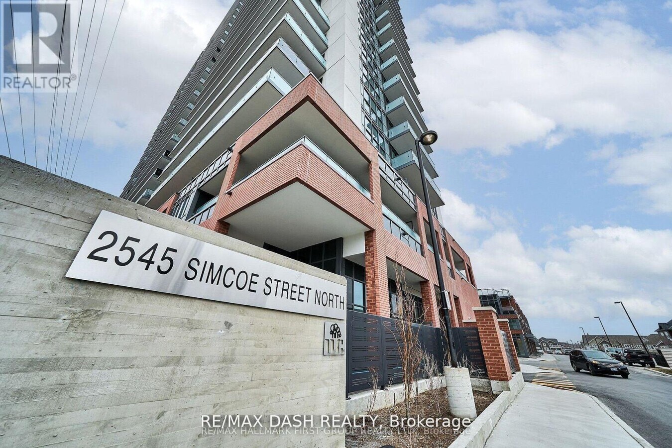 Photo - 2545 Simcoe St N Unit 738