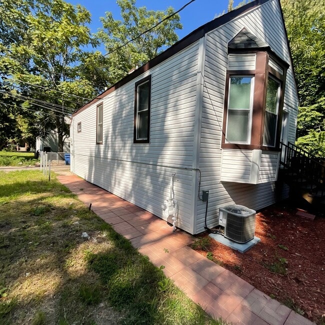 Photo - 6508 S Carpenter St