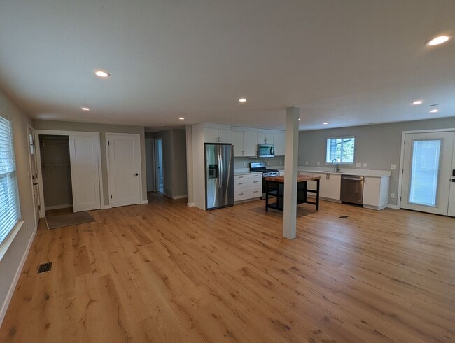 Photo - 4bd/2ba House in Fircrest