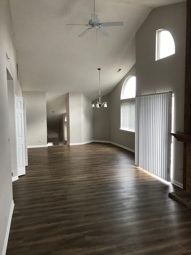 Photo - 1013 Courtland Dr