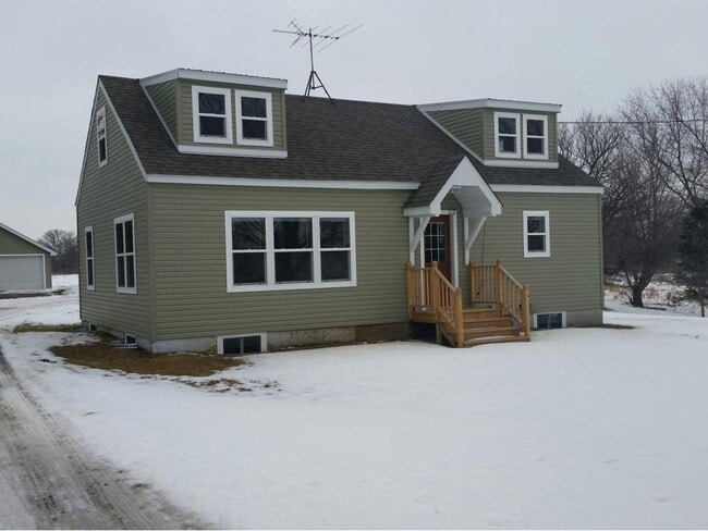 Photo - 528 McCutcheon Rd House