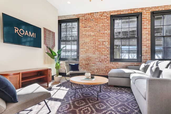 Photo - 1148 S Peters St Unidad ID1268737P