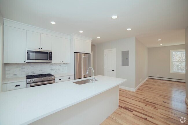 Building Photo - 25 Edison Green Unit 2 Rental