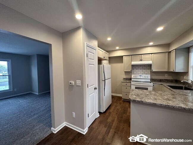 Photo - 4926 Madison Ave