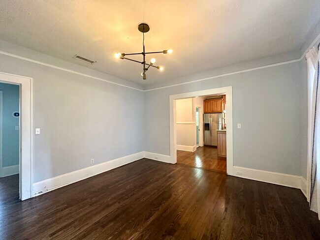 Photo - Walkable Home in Heart of Riverside