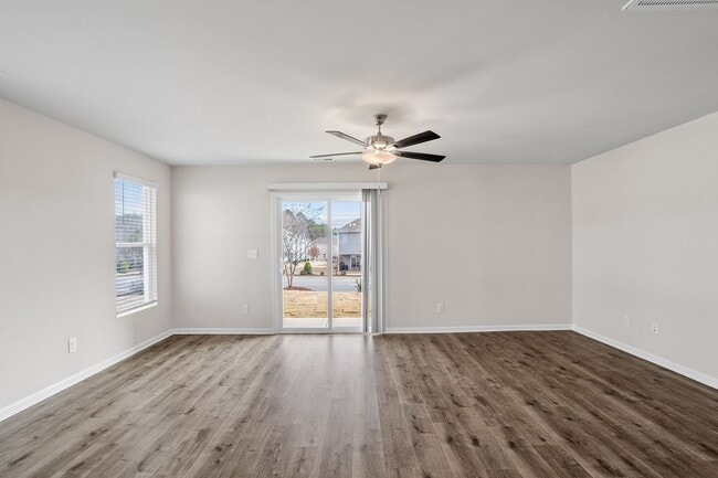 Photo - 3 Bd 2.5 Ba Townhome