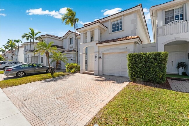 Photo - 7044 NW 115th Ct