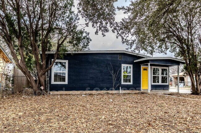 Photo - 1903 Athel Ave