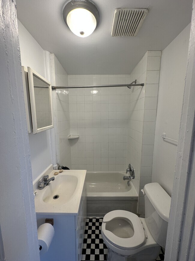 Photo - 318 Cooper St Unit 15
