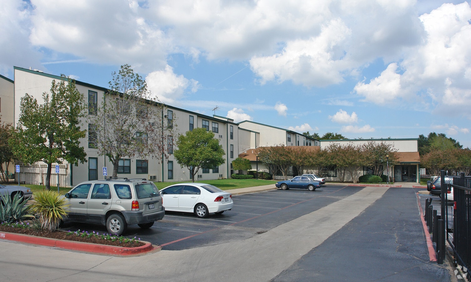 Photo - Park Meadows Apartments