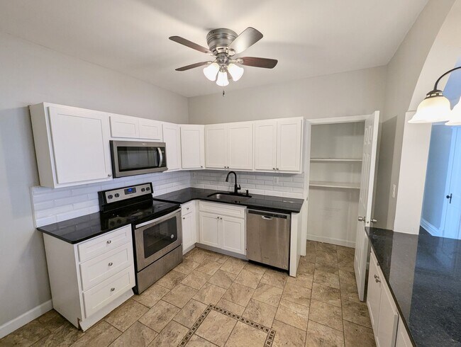 Photo - 5938 Cates Ave Unidad 5940