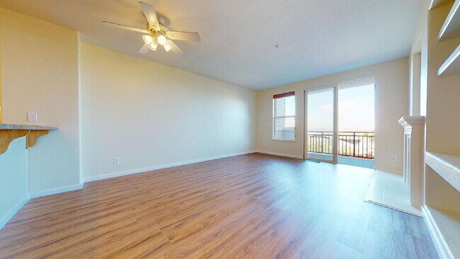 Photo - 123 Warbler Ln