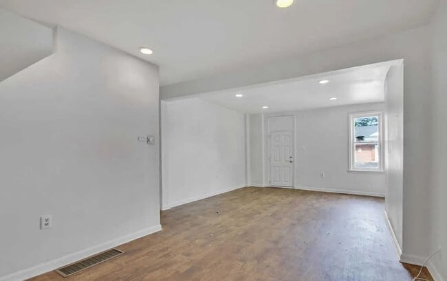 Photo - Coming Soon - Spacious 3 Bedroom, 1 Bath H...
