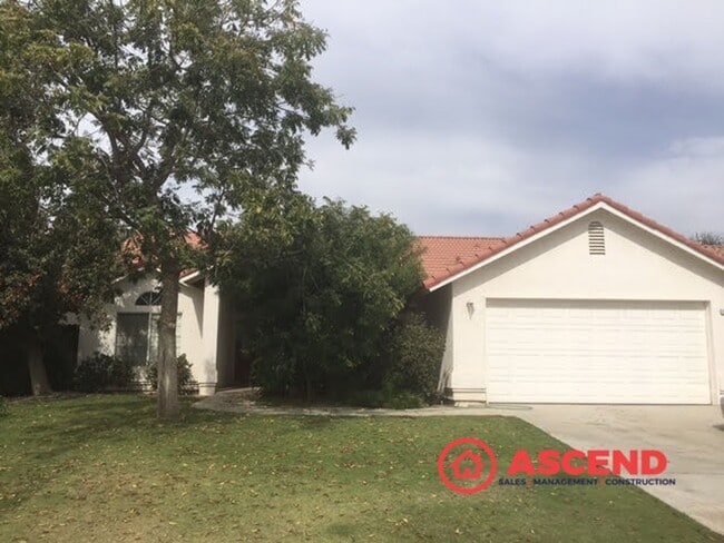 Photo - Phenomenal Home Located Off Brimhall and R...